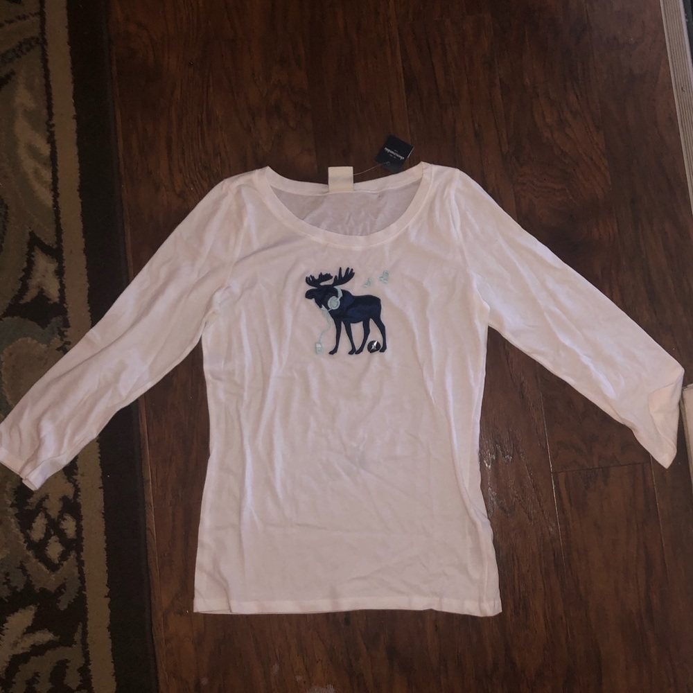 NWT ABERCROMBIE LONG SLEEVE TOP